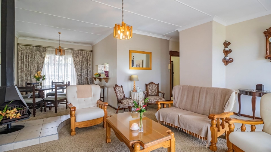 3 Bedroom Property for Sale in Bonza Bay Eastern Cape